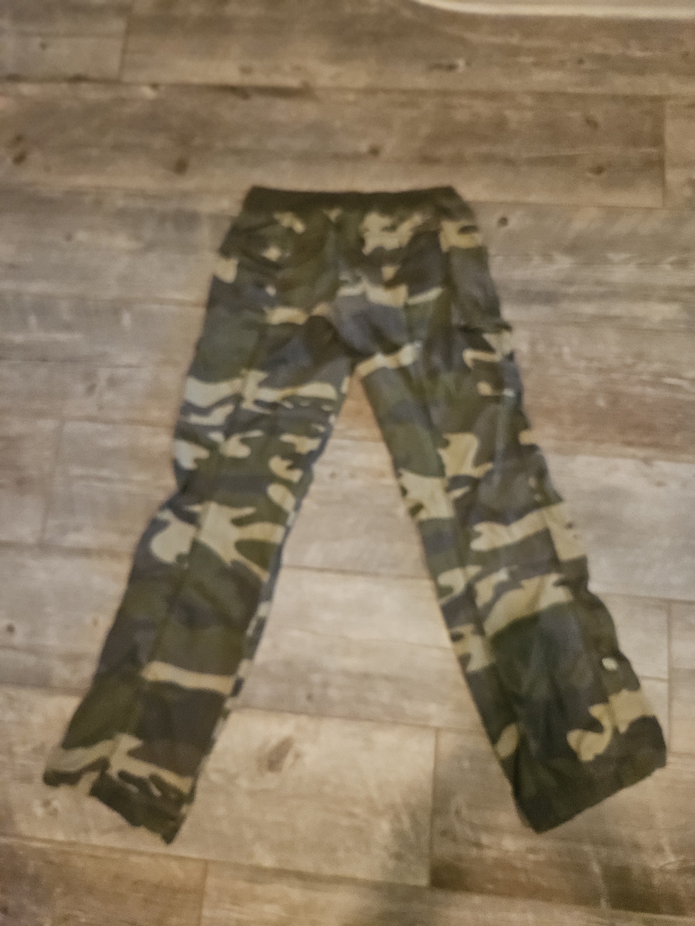 Younique Green Camouflage Cargo Pants